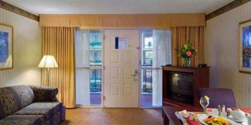 фото отеля Embassy Suites Hotel Arcadia - Pasadena Area