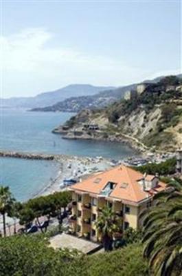 фото отеля Hotel Sole Mare Ventimiglia