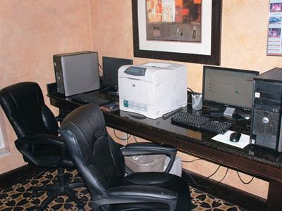 фото отеля La Quinta Inn & Suites Airport Kansas City (Missouri)