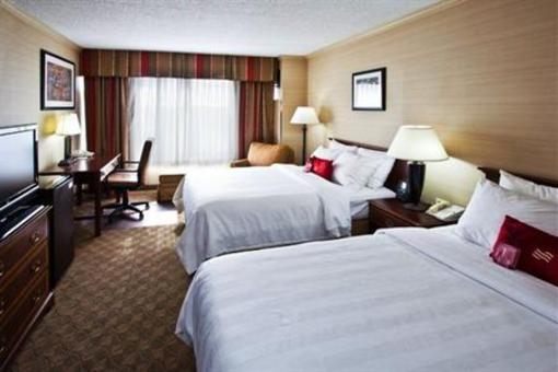 фото отеля Crowne Plaza Hotel Auburn Hills