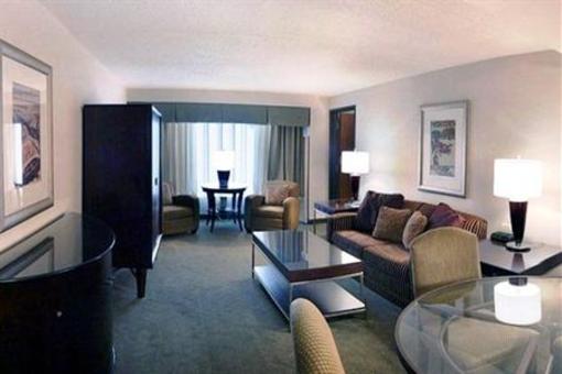 фото отеля Crowne Plaza Hotel Auburn Hills