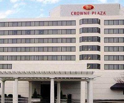 фото отеля Crowne Plaza Hotel Auburn Hills