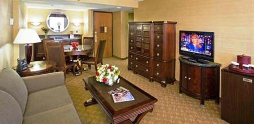 фото отеля Crowne Plaza Hotel Auburn Hills