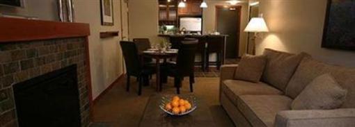 фото отеля Blackstone Mountain Lodge