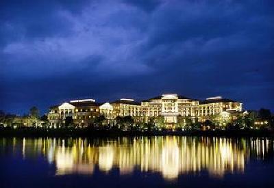 фото отеля Green Town Landison Hotel