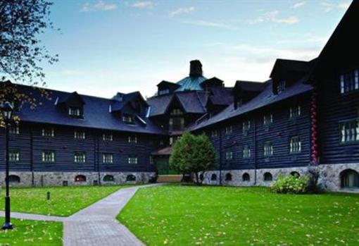 фото отеля Fairmont Le Chateau Montebello