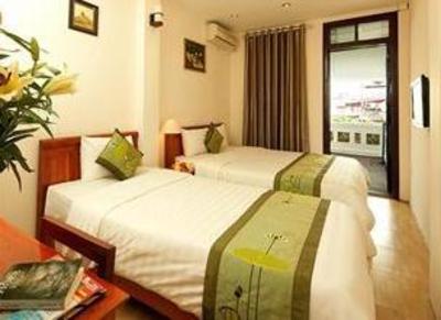 фото отеля Green Street Hotel