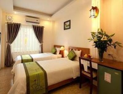 фото отеля Green Street Hotel