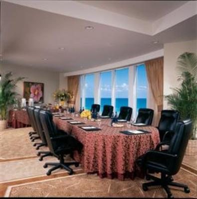 фото отеля Trump International Beach Resort