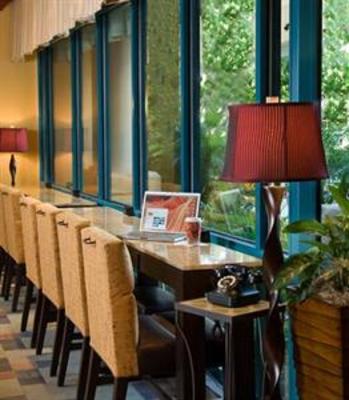 фото отеля Costa Mesa Marriott Suites