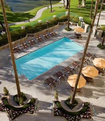 фото отеля Costa Mesa Marriott Suites