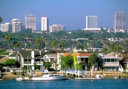 фото отеля Costa Mesa Marriott Suites