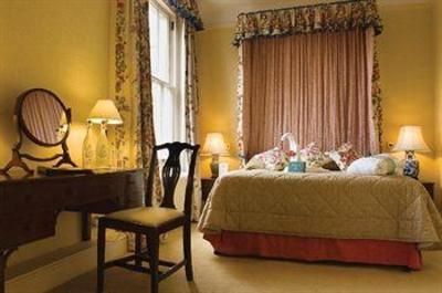 фото отеля Winchester Royal Hotel