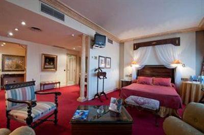 фото отеля Suites Hotel - Foxa 25