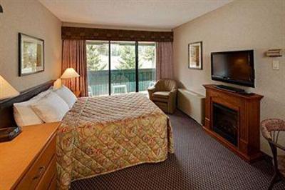фото отеля Douglas Fir Resort & Chalets