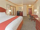 фото отеля Holiday Inn Express & Suites Bakersfield Central