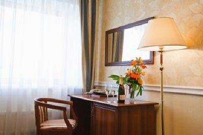 фото отеля Lecco Hotel