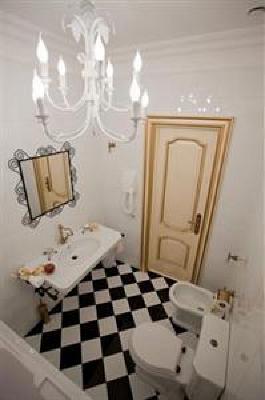 фото отеля Villa de Ville Hotel