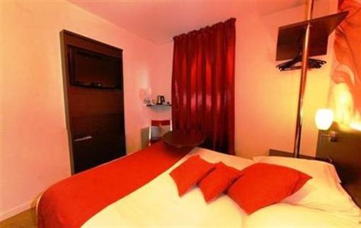 фото отеля Kyriad Hotel La Fleche