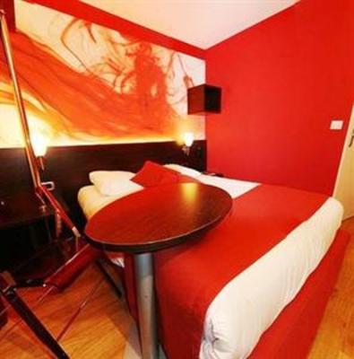 фото отеля Kyriad Hotel La Fleche