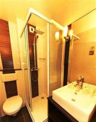 фото отеля Kyriad Hotel La Fleche
