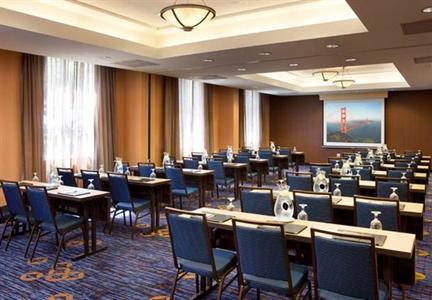 фото отеля Courtyard by Marriott Oakland Emeryville