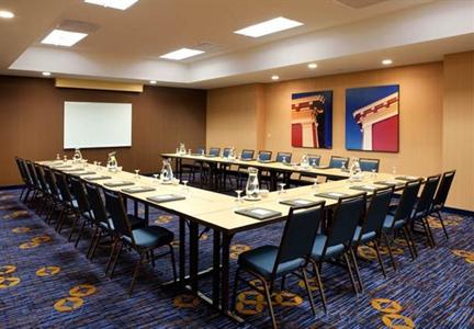 фото отеля Courtyard by Marriott Oakland Emeryville