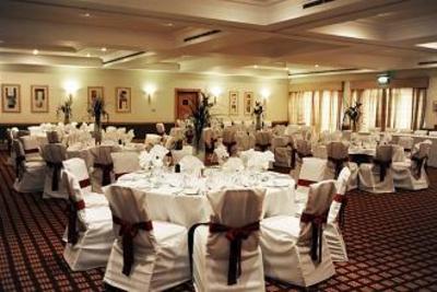 фото отеля Village Hotel & Leisure Club Nottingham