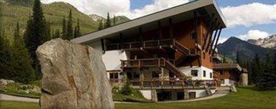 фото отеля CMH Bugaboo Lodge