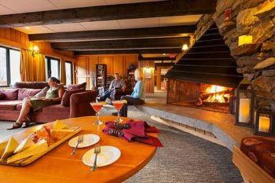 фото отеля CMH Bugaboo Lodge