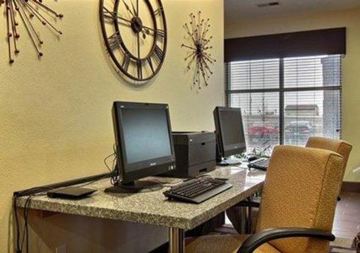 фото отеля Econo Lodge Inn And Suites Minot