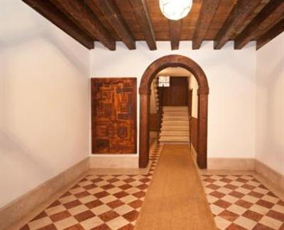 фото отеля Apartment OTA Rialto III