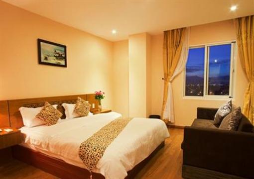фото отеля Fansipan Hotel Danang