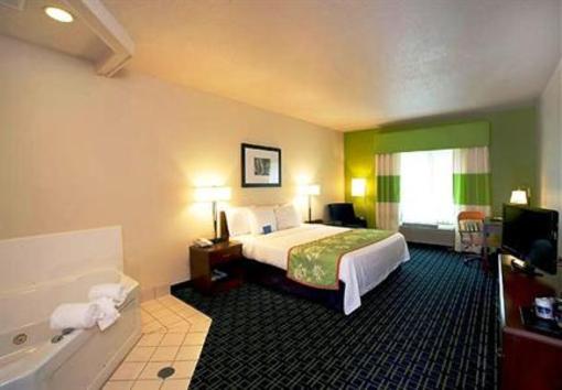 фото отеля Fairfield Inn Traverse City