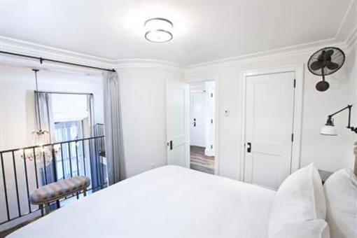 фото отеля Washington School House Hotel