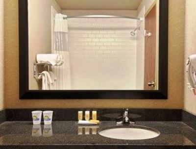 фото отеля Days Inn Airport West Regina