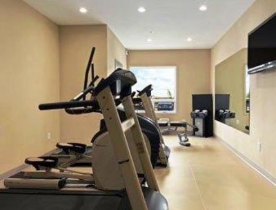 фото отеля Days Inn Airport West Regina