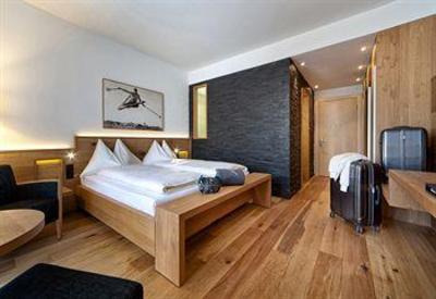 фото отеля Waldhotel National