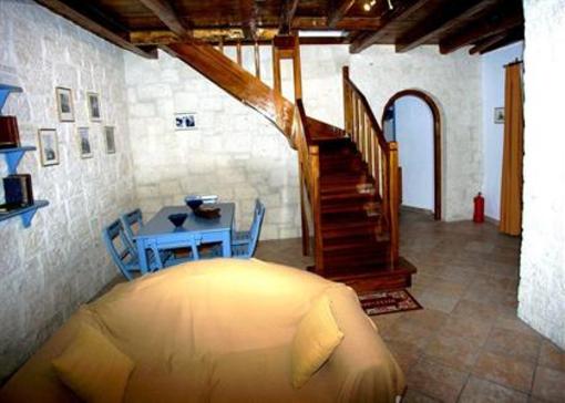 фото отеля Villa Olympia Gimari
