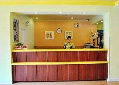фото отеля Home Inn Nanchang Beijing West Road