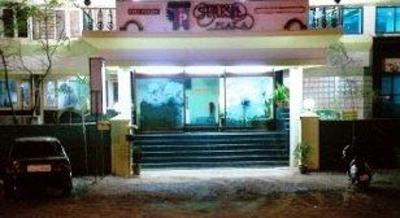 фото отеля Hotel Suresh Plaza Nashik