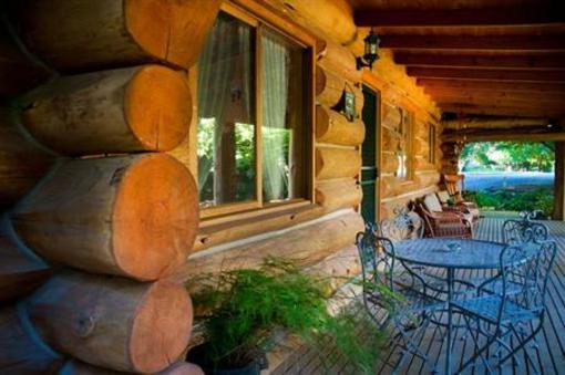 фото отеля Tewksbury Lodge Porepunkah