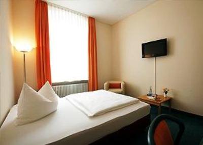 фото отеля Hotel St. Michael Tauberbischofsheim