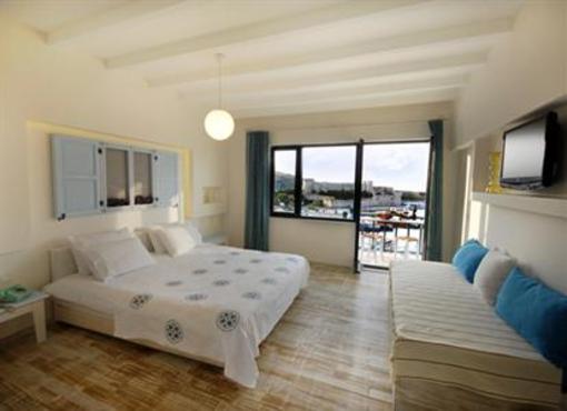 фото отеля Bozcaada Limani Hotel