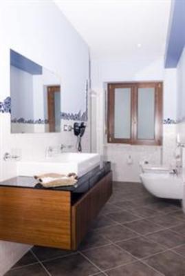 фото отеля Corona Grossa Residence & Suites Cirie