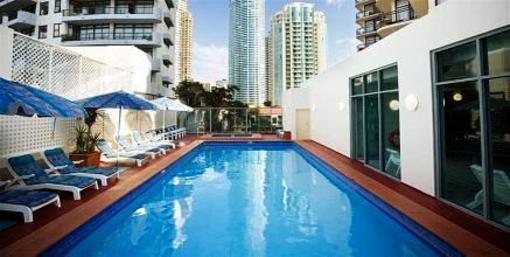 фото отеля BreakFree Beachcomber Surfers Resort