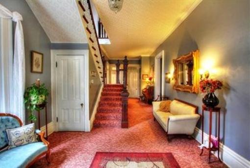 фото отеля Victorian House Bed and Breakfast