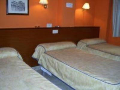 фото отеля Hostal Jaime I De Aragon Huesca