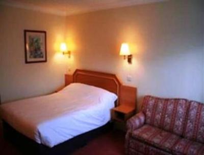 фото отеля Premier Inn M6 Southbound Stafford