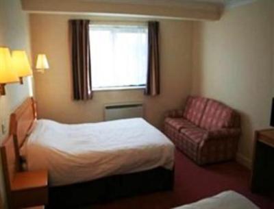 фото отеля Premier Inn M6 Southbound Stafford